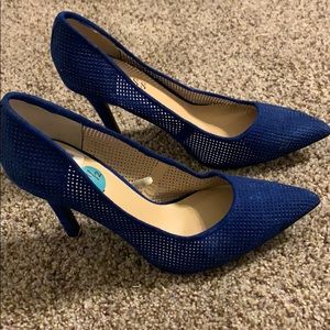 Blue Guess Pump